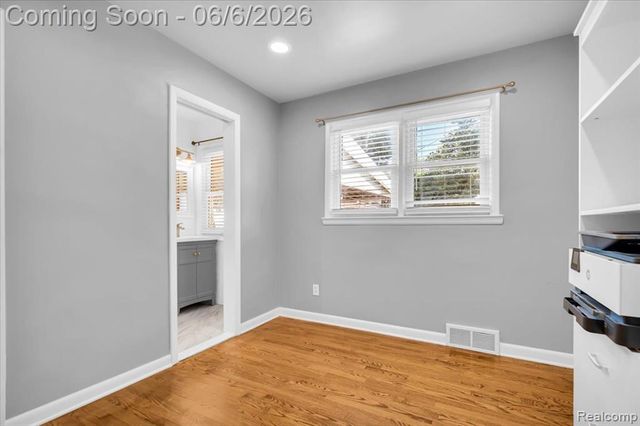29535 Barkley Street, Livonia, MI 48154