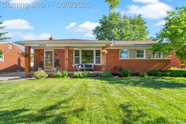 29535 Barkley Street, Livonia, MI 48154