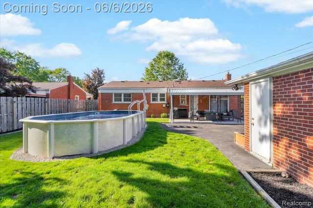 29535 Barkley Street, Livonia, MI 48154