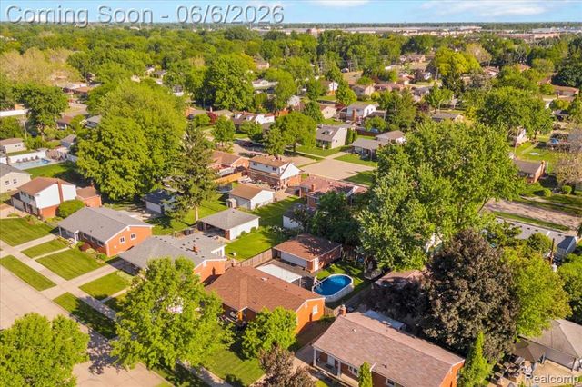 29535 Barkley Street, Livonia, MI 48154