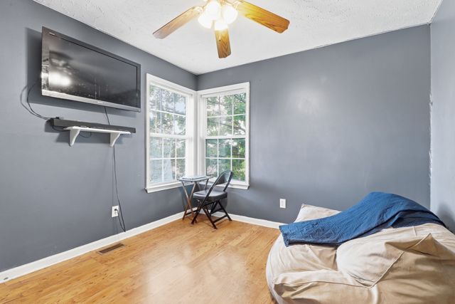 905 Great Hope Ct, La Vergne, TN 37086