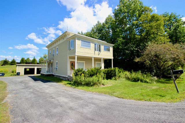 72 Crosstown Road, Berlin, VT 05602