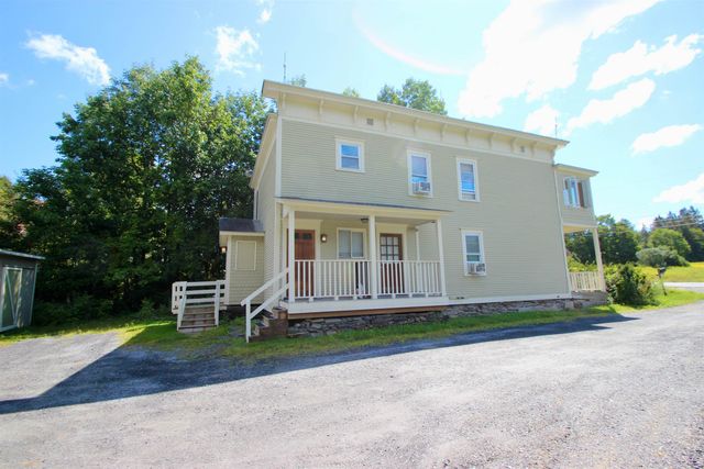 72 Crosstown Road, Berlin, VT 05602