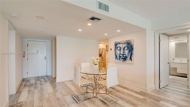 16325 Golf Club Rd 101, Weston, FL 33326