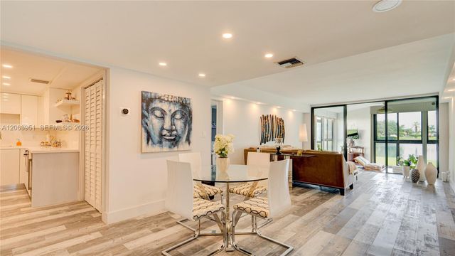 16325 Golf Club Rd 101, Weston, FL 33326