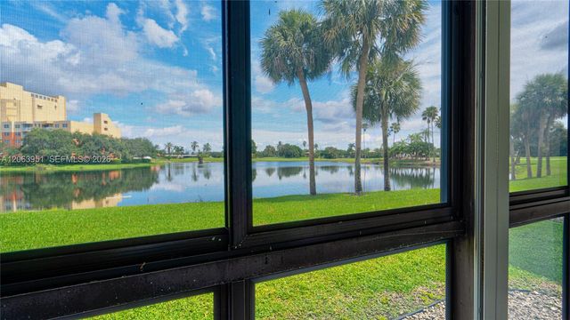 16325 Golf Club Rd 101, Weston, FL 33326