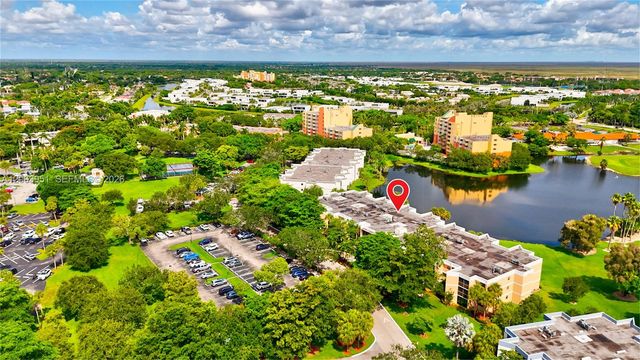 16325 Golf Club Rd 101, Weston, FL 33326