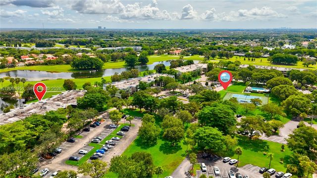 16325 Golf Club Rd 101, Weston, FL 33326