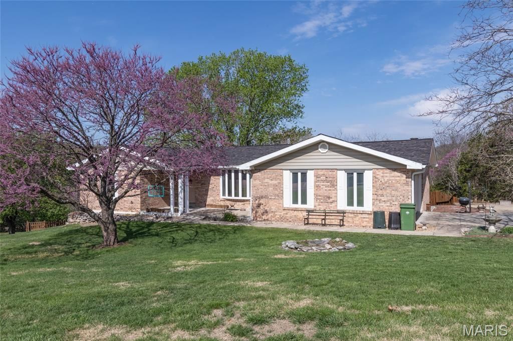 3549 Possum Ridge Drive, Imperial, MO 63052