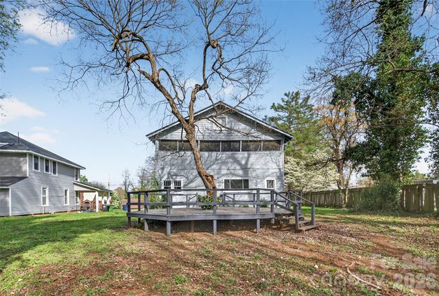 610 Westside Drive, Lexington, NC 27292