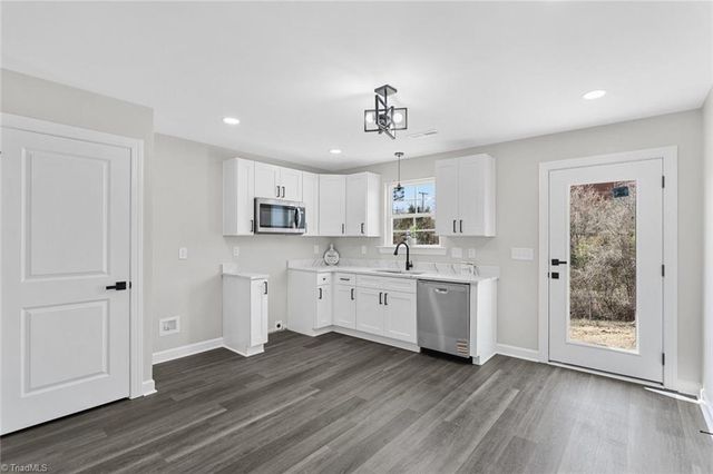 821 Bridge Street, Eden, NC 27288