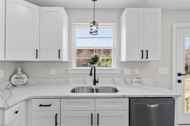 821 Bridge Street, Eden, NC 27288