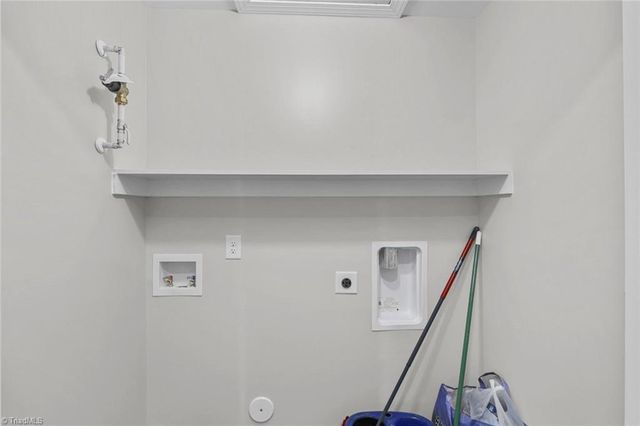 821 Bridge Street, Eden, NC 27288