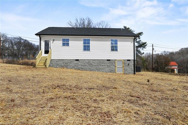 821 Bridge Street, Eden, NC 27288