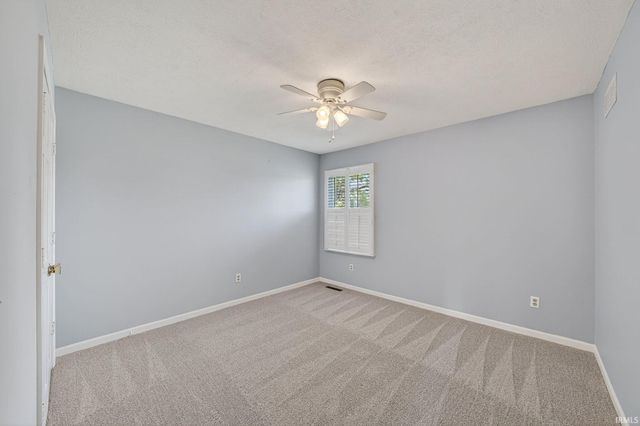 15891 S Lakeshore Drive, Granger, IN 46530