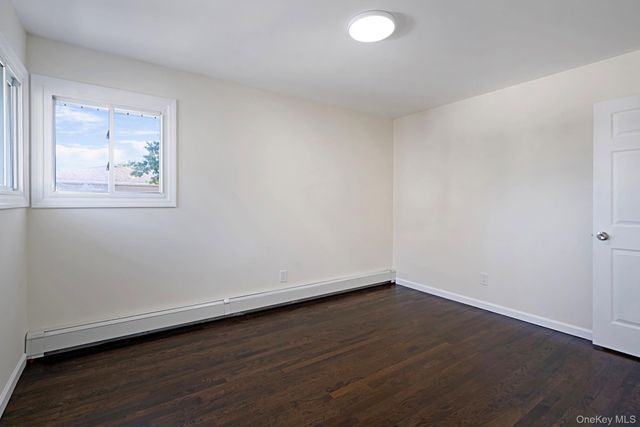 184 Wellesley Street, Hempstead, NY 11550