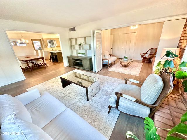 116 W ORCHID Lane, Chandler, AZ 85225
