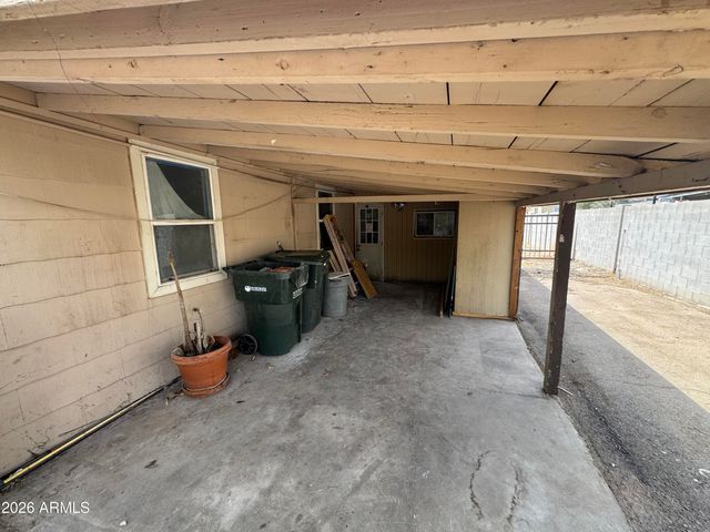 8910 N 10TH Street, Phoenix, AZ 85020