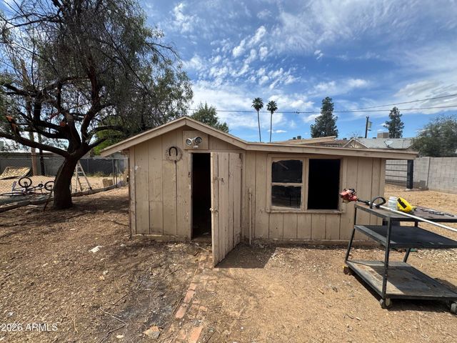 8910 N 10TH Street, Phoenix, AZ 85020