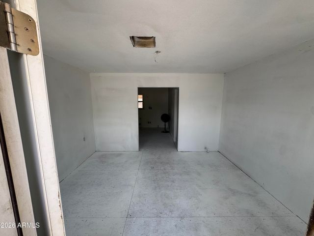 8910 N 10TH Street, Phoenix, AZ 85020