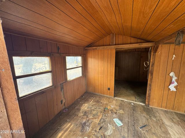 8910 N 10TH Street, Phoenix, AZ 85020