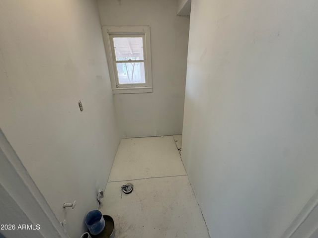 8910 N 10TH Street, Phoenix, AZ 85020