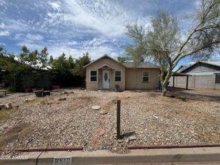 8910 N 10TH Street, Phoenix, AZ 85020