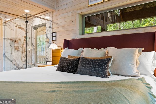 320 Hickory Ridge Drive, Cleveland, GA 30528