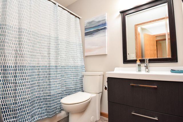 3016 23RD Avenue S, Fargo, ND 58103