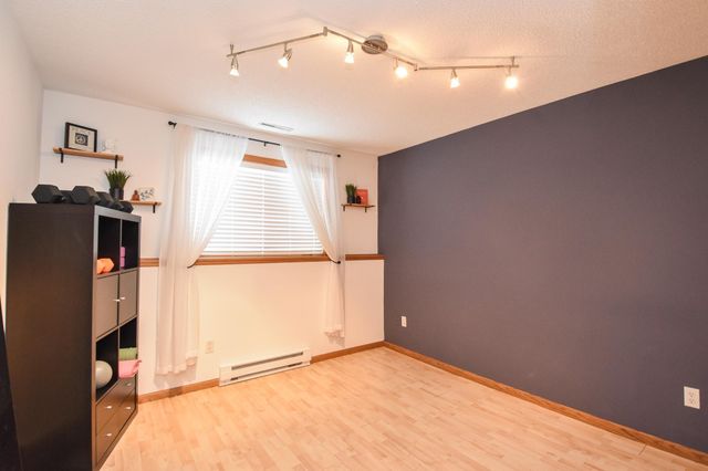 3016 23RD Avenue S, Fargo, ND 58103