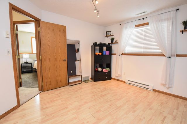 3016 23RD Avenue S, Fargo, ND 58103