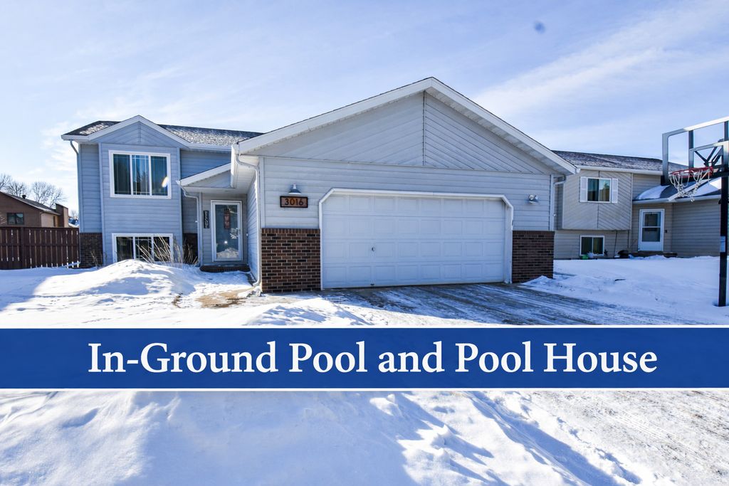3016 23RD Avenue S, Fargo, ND 58103