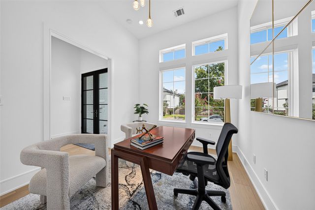 4303 Dorothy Street, Bellaire, TX 77401