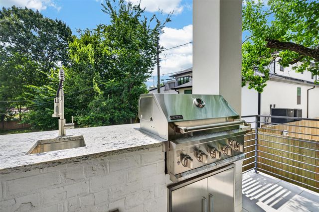 4303 Dorothy Street, Bellaire, TX 77401