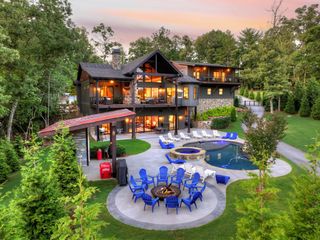 66 Rome Point, Blue Ridge, GA 30513