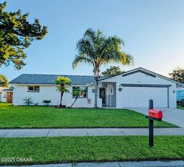 2941 Lantern Drive, South Daytona, FL 32119