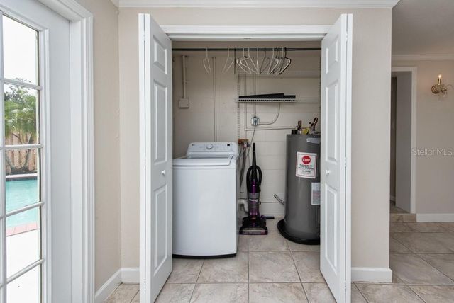 4016 W MONTGOMERY TERRACE, Tampa, FL 33616