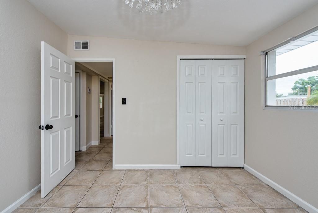 Image 17 of property listing at 4016 W MONTGOMERY TERRACE, Tampa, FL 33616