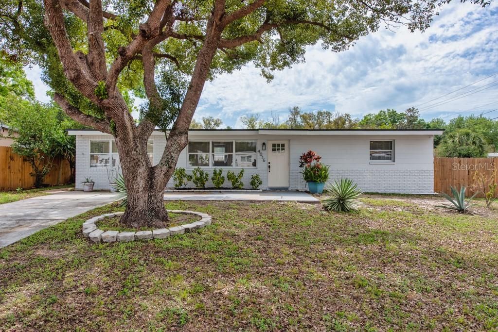 Image 28 of property listing at 4016 W MONTGOMERY TERRACE, Tampa, FL 33616
