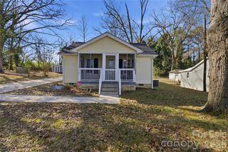 107 Belton Avenue, Mount Holly, NC 28120