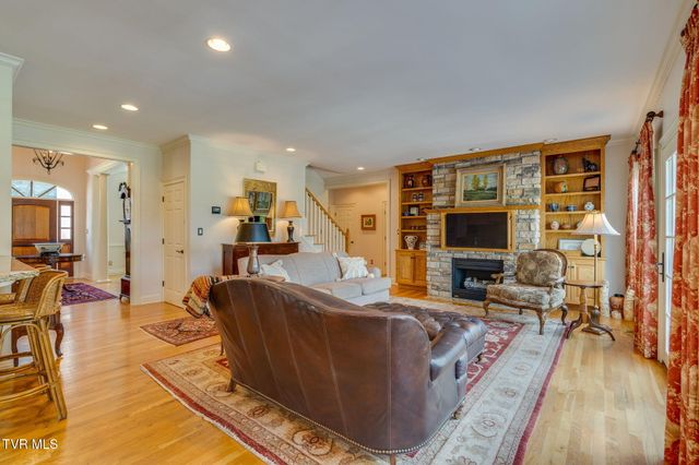 15085 Washington Way, Bristol, VA 24202