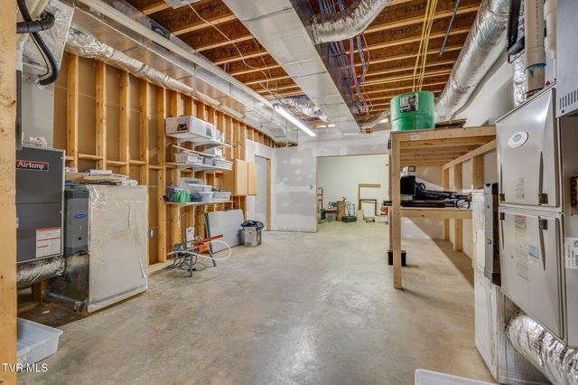 15085 Washington Way, Bristol, VA 24202