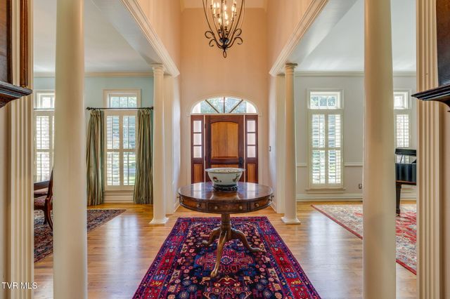 15085 Washington Way, Bristol, VA 24202