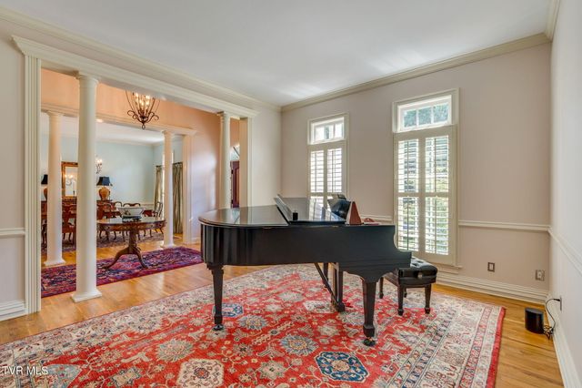 15085 Washington Way, Bristol, VA 24202
