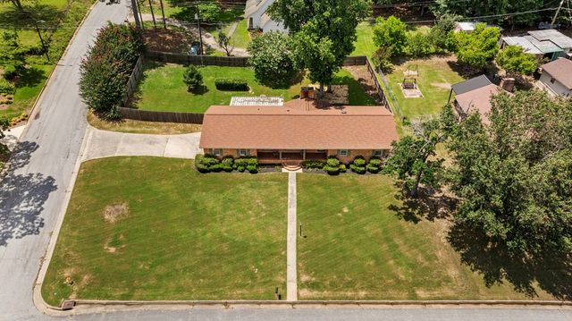 2608 40th Place, Phenix City, AL 36867