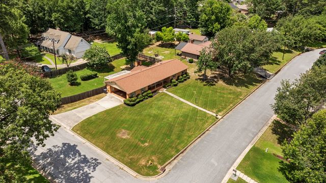 2608 40th Place, Phenix City, AL 36867