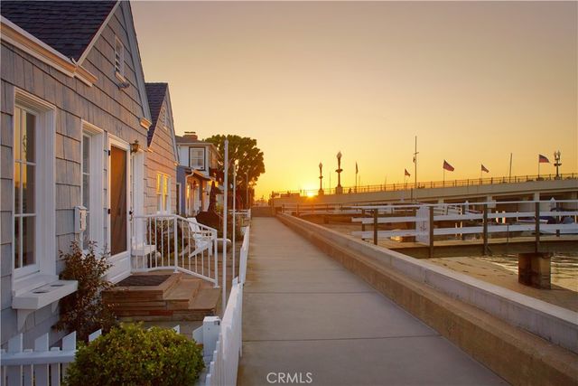 1407 N Bay Front, Newport Beach, CA 92662