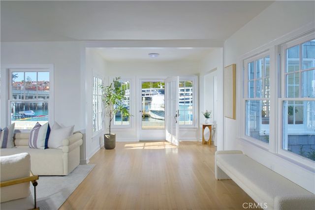 1407 N Bay Front, Newport Beach, CA 92662