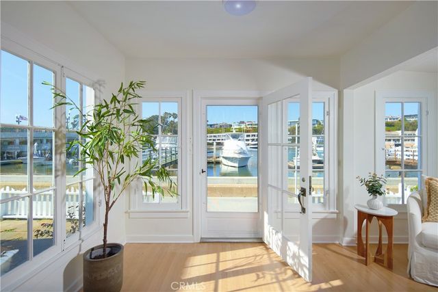 1407 N Bay Front, Newport Beach, CA 92662