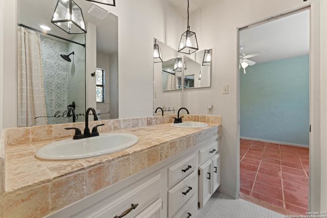 789 Barbara, Canyon Lake, TX 78133